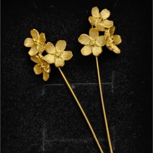 Artisan Handmade 925 Sterling Silver Gold Flower Earrings - Picture 3 of 7